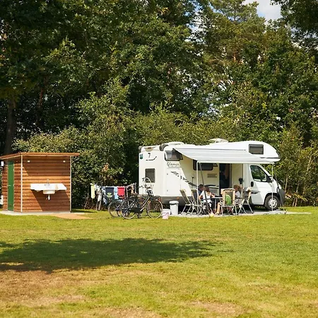 Rcn De Flaasbloem Ferienpark 5*