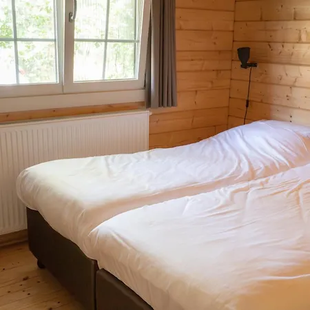 Rcn De Flaasbloem Tatil parkı 5*